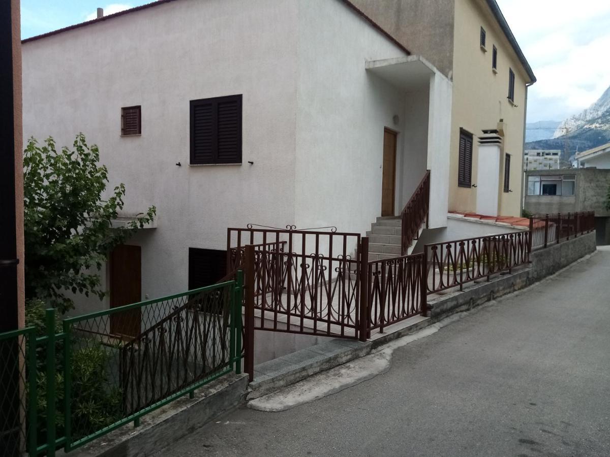 Apartmani Ivanka Makarska Bagian luar foto
